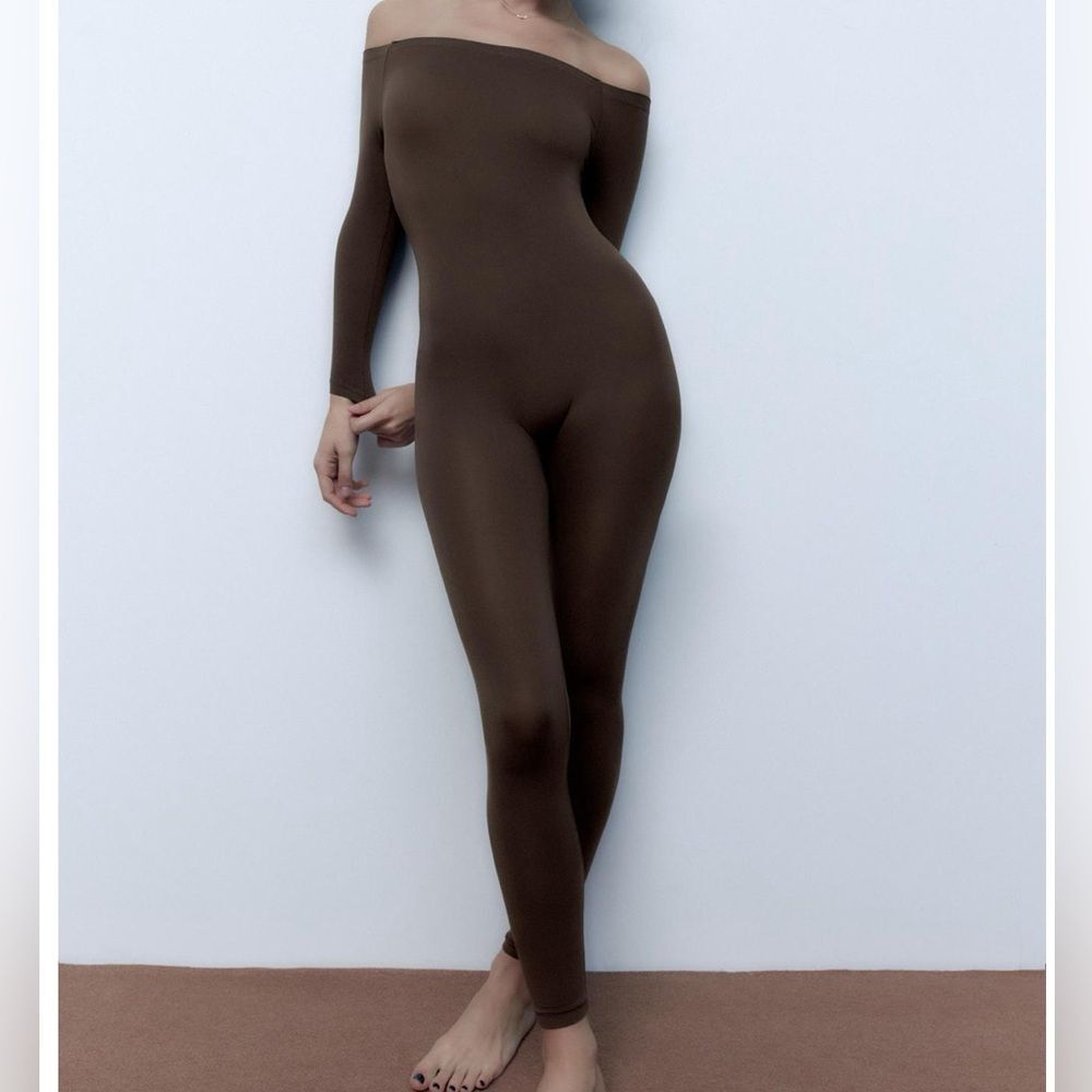 STRAIGHT NECK LONG OFF THE SHOULDER With long sleeves jumpsuit brown size XS-S